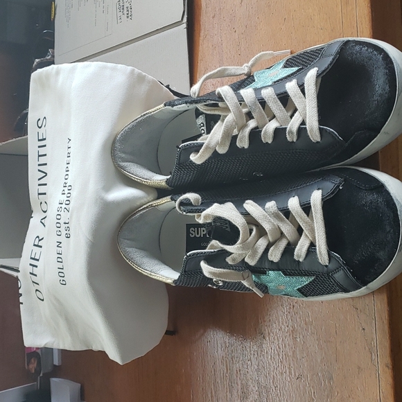 Golden Goose Super -Star Classics Women's Shoes - Picture 3 of 4